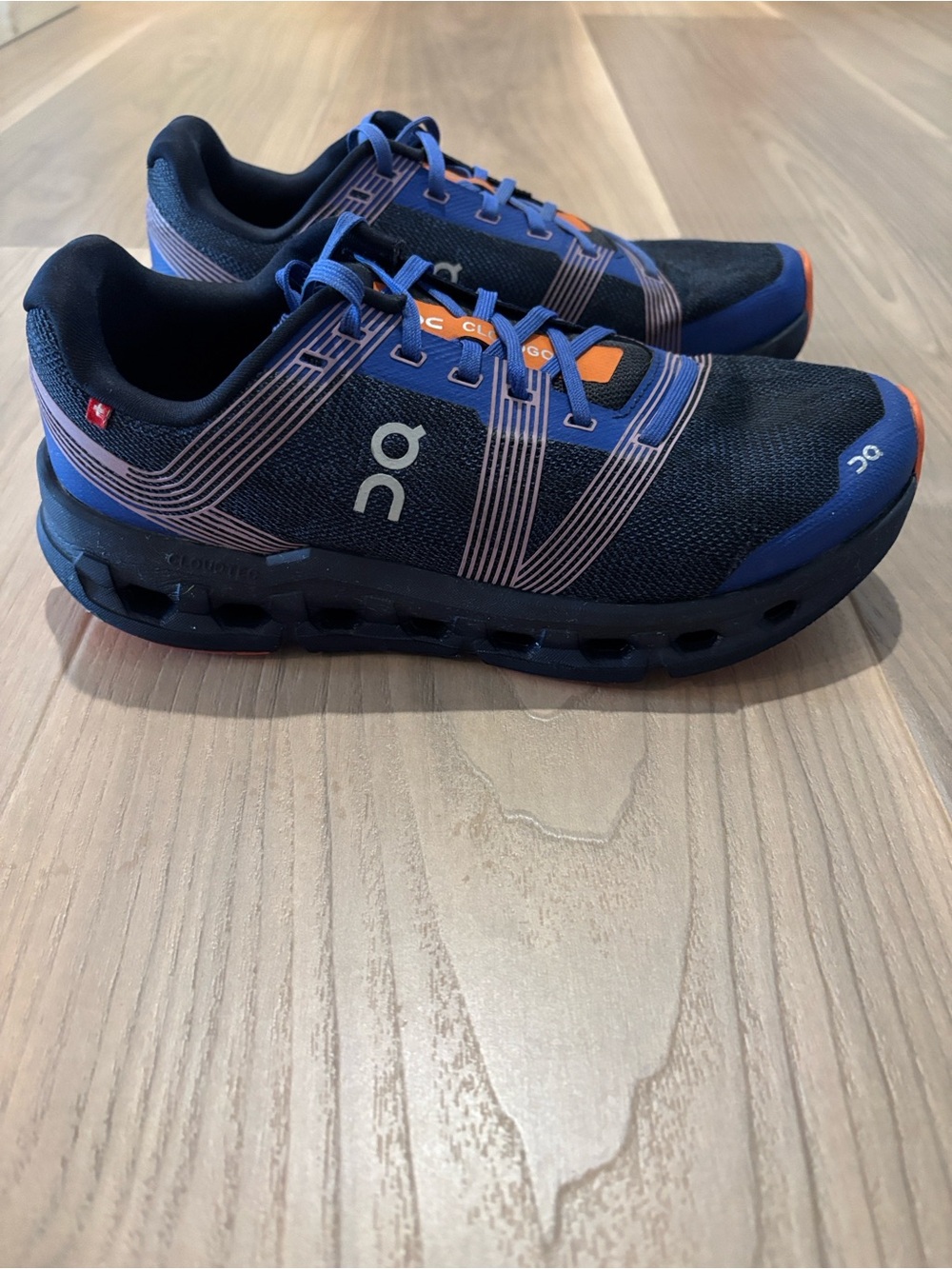 ON women’s athletic shoes - Bundle of 3 pairs!Firm price. - Picture 2 of 11